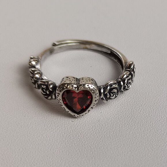 Jewelry - Second-hand women's vintage silver ring